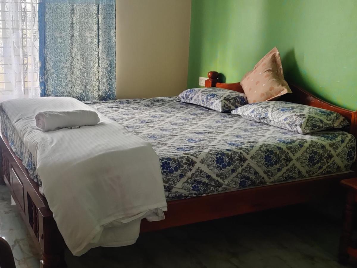 Akash Homestay ฮัมปี ภายนอก รูปภาพ