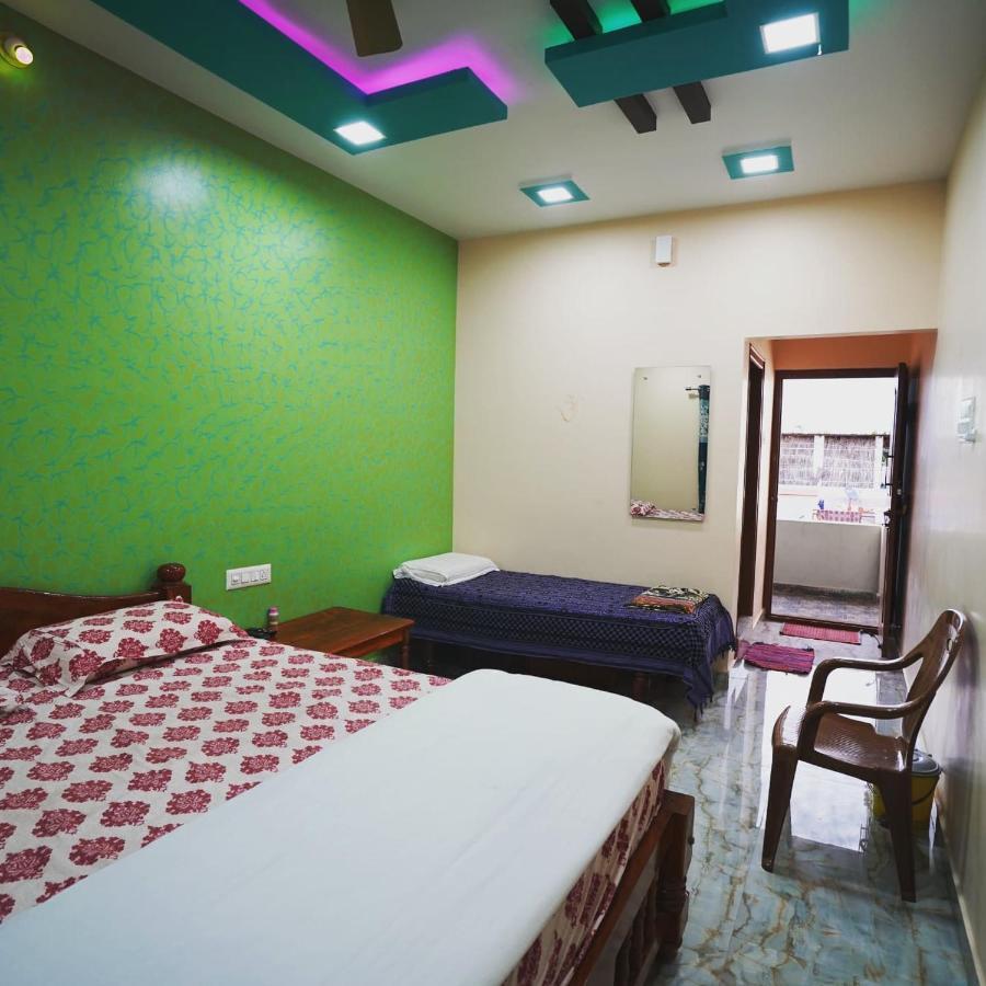 Akash Homestay ฮัมปี ภายนอก รูปภาพ