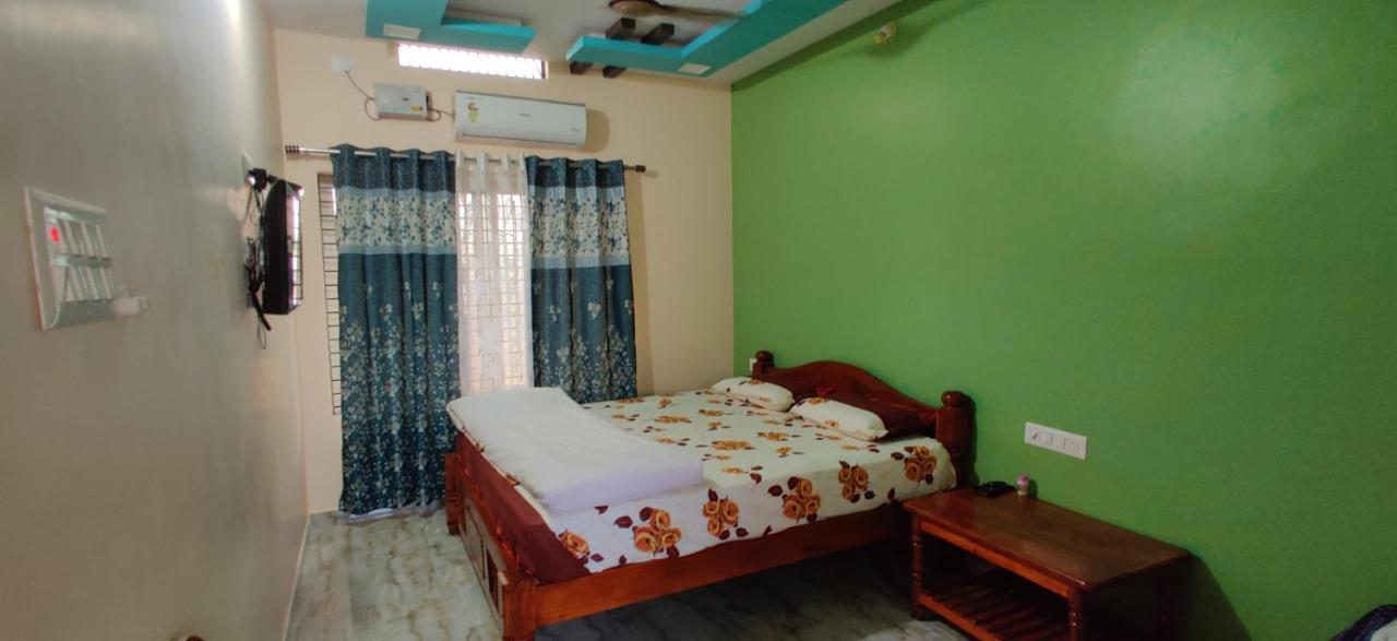 Akash Homestay ฮัมปี ภายนอก รูปภาพ