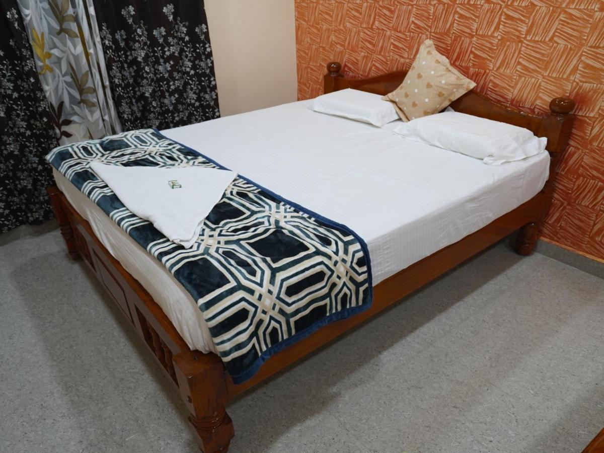 Akash Homestay ฮัมปี ภายนอก รูปภาพ