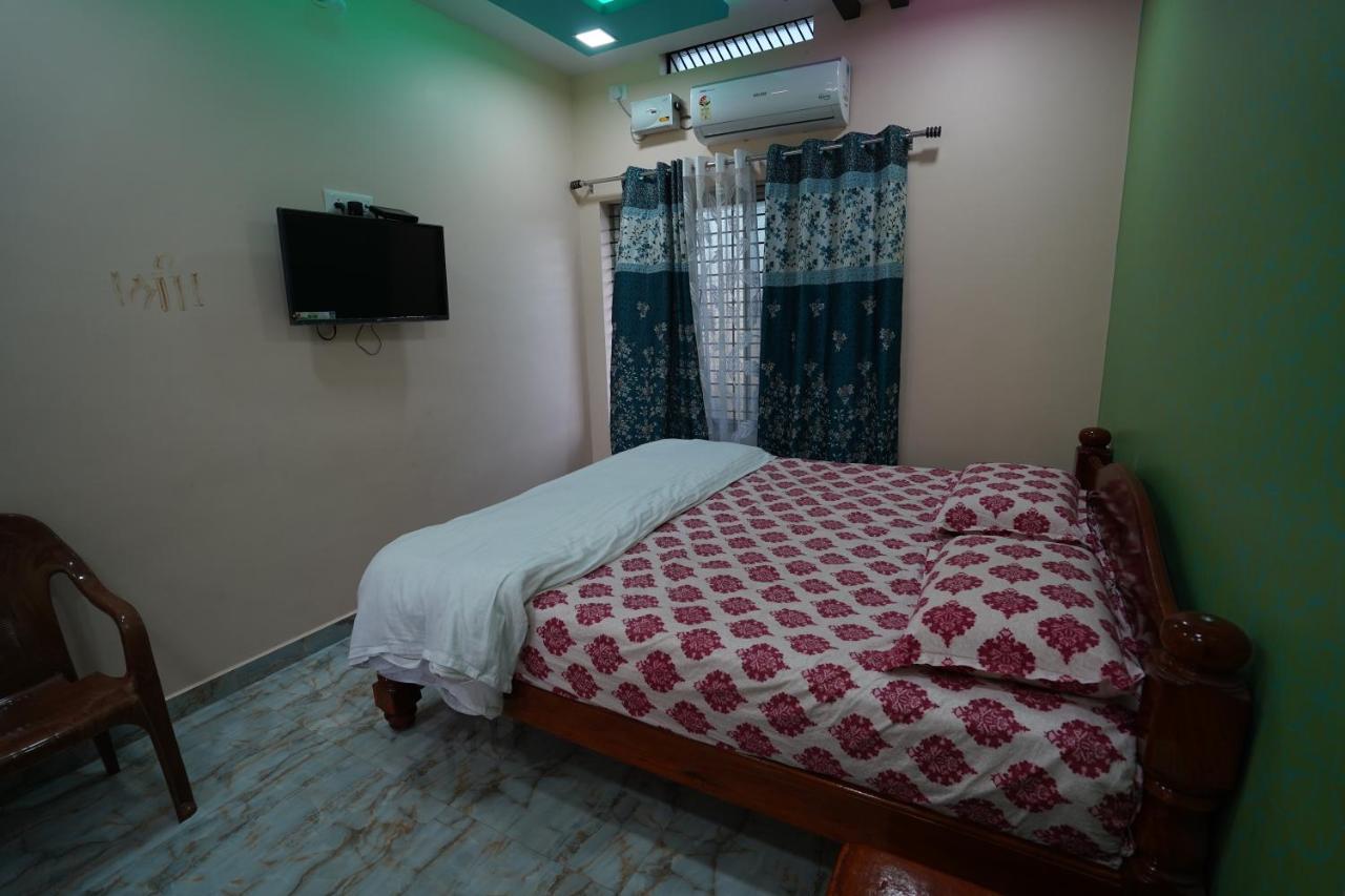 Akash Homestay ฮัมปี ภายนอก รูปภาพ