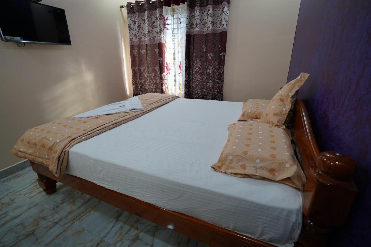 Akash Homestay ฮัมปี ภายนอก รูปภาพ