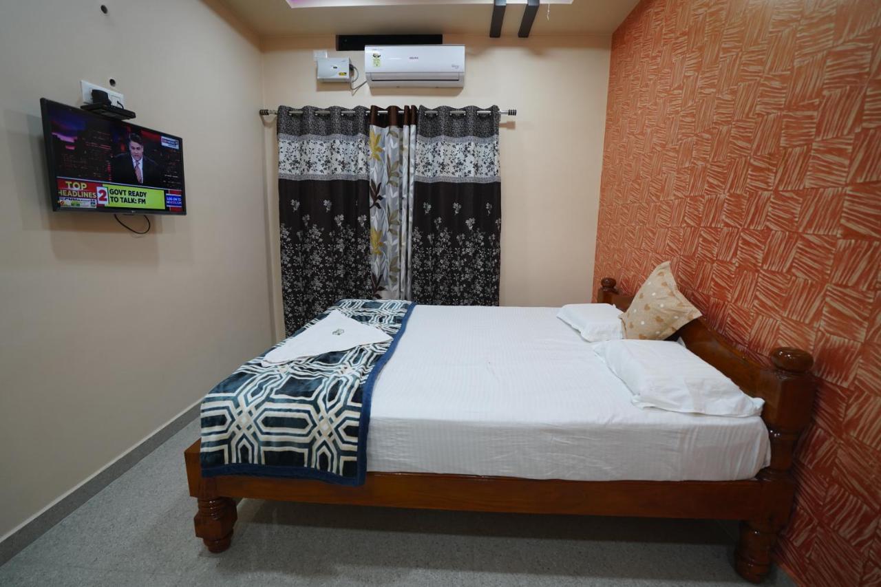 Akash Homestay ฮัมปี ภายนอก รูปภาพ