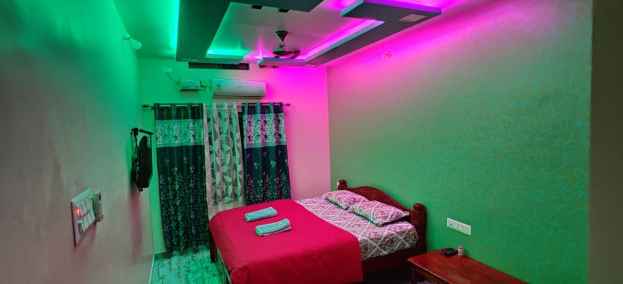 Akash Homestay ฮัมปี ภายนอก รูปภาพ