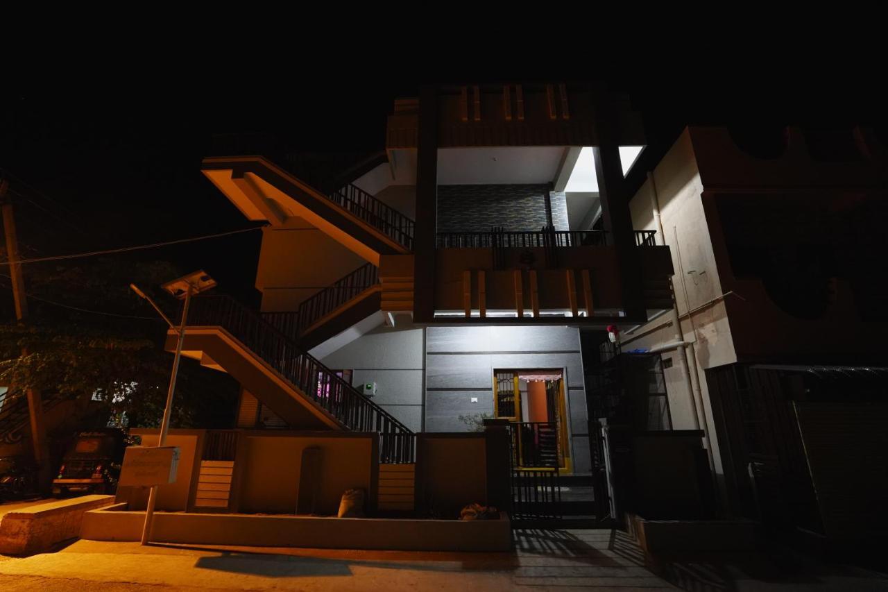 Akash Homestay ฮัมปี ภายนอก รูปภาพ