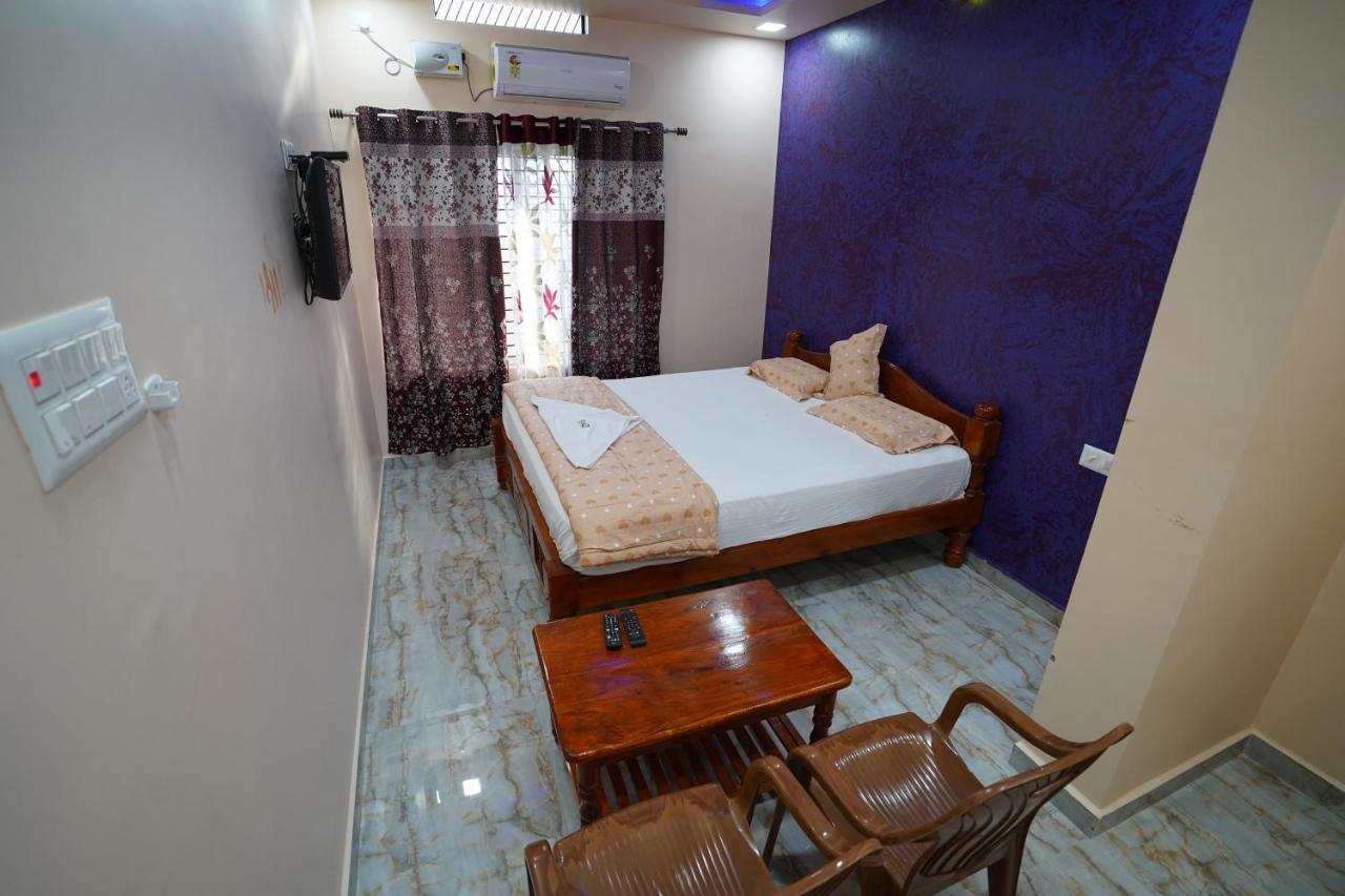 Akash Homestay ฮัมปี ภายนอก รูปภาพ